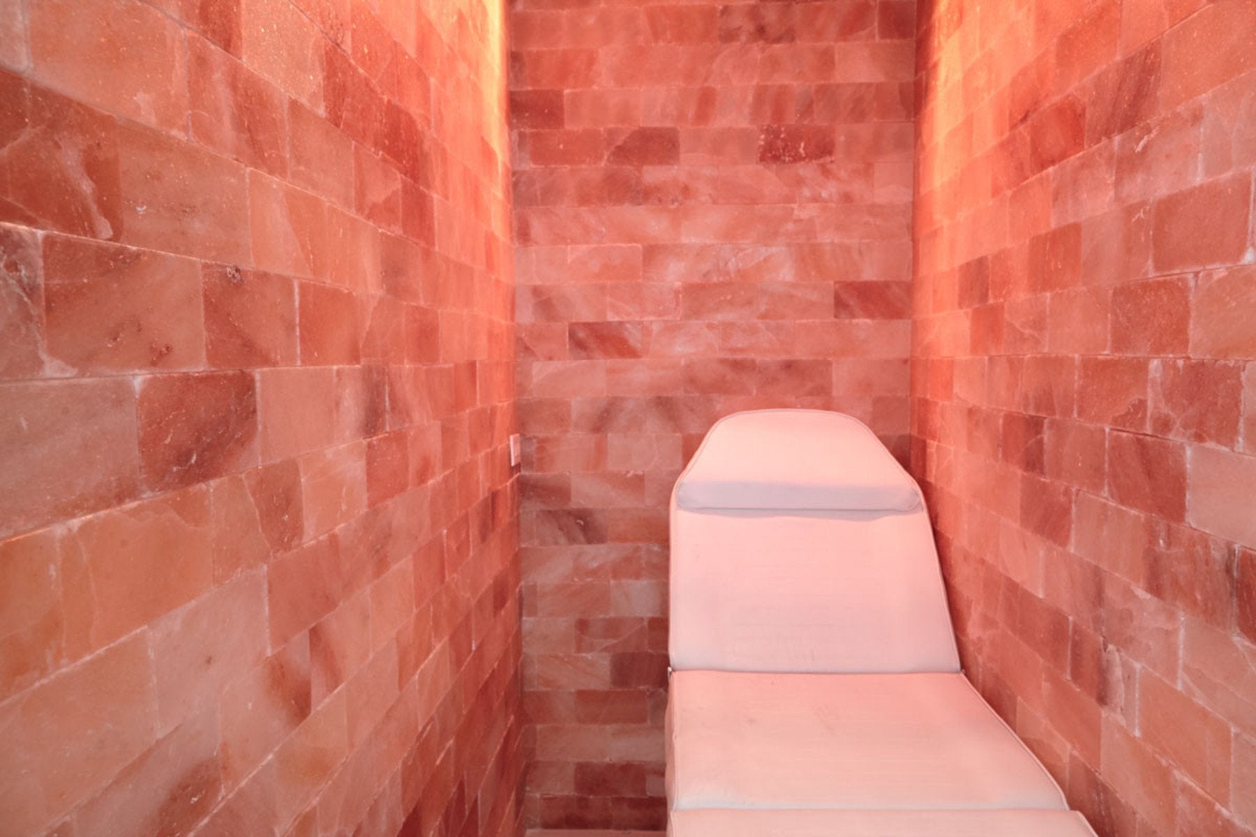 Himalayan Salt Room 4'x4' (8"x8" Bricks)